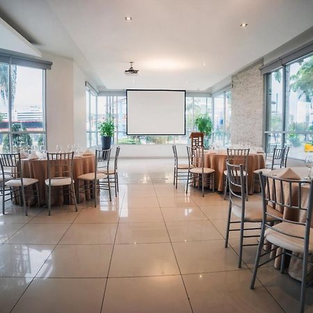 Wyndham Garden Guayaquil Hotel Exterior foto