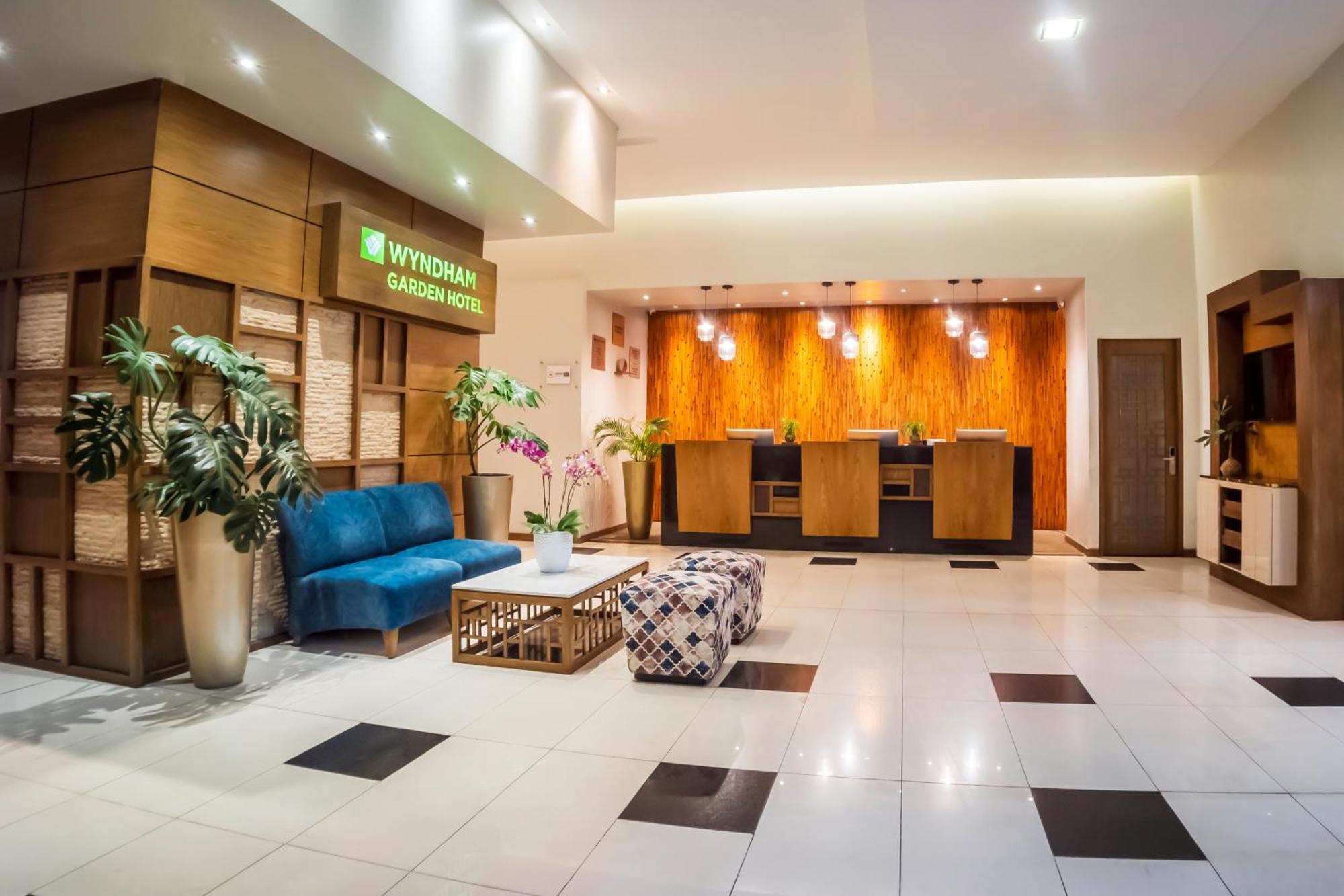 Wyndham Garden Guayaquil Hotel Exterior foto