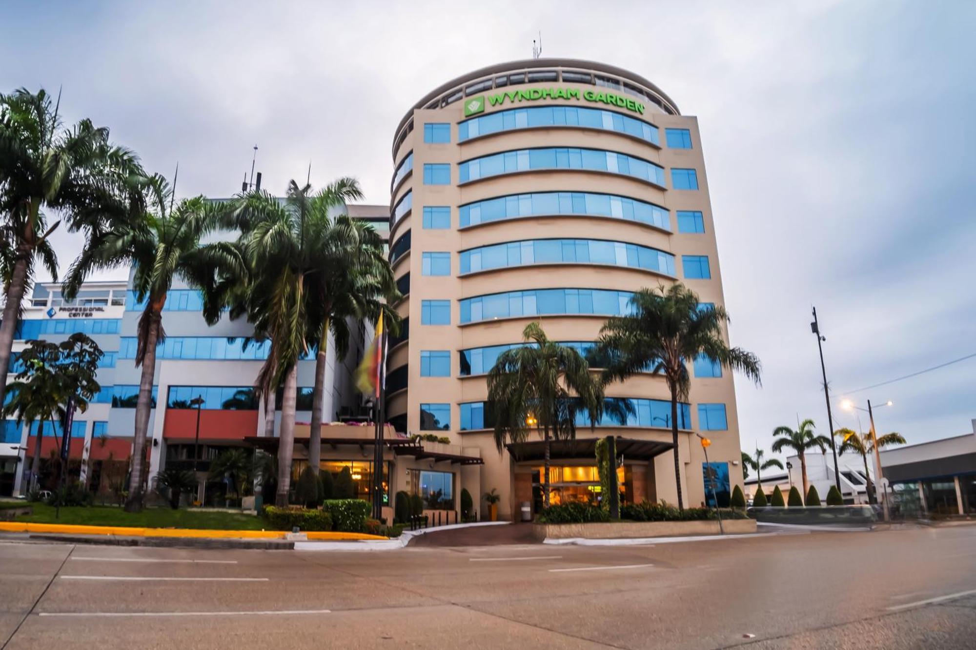 Wyndham Garden Guayaquil Hotel Exterior foto